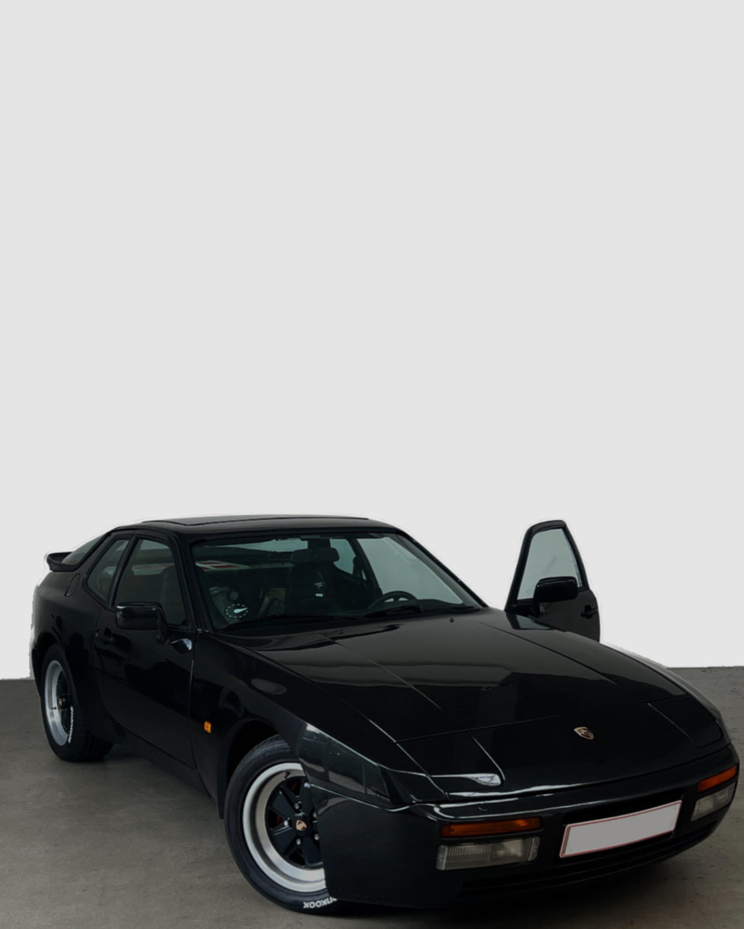 Porsche 944